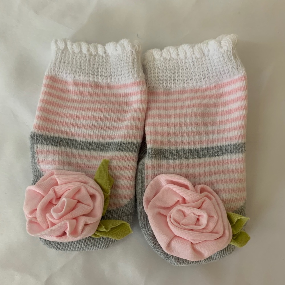 Purete du Bebe baby romper & socks. Size 6 M - Picture 11 of 12